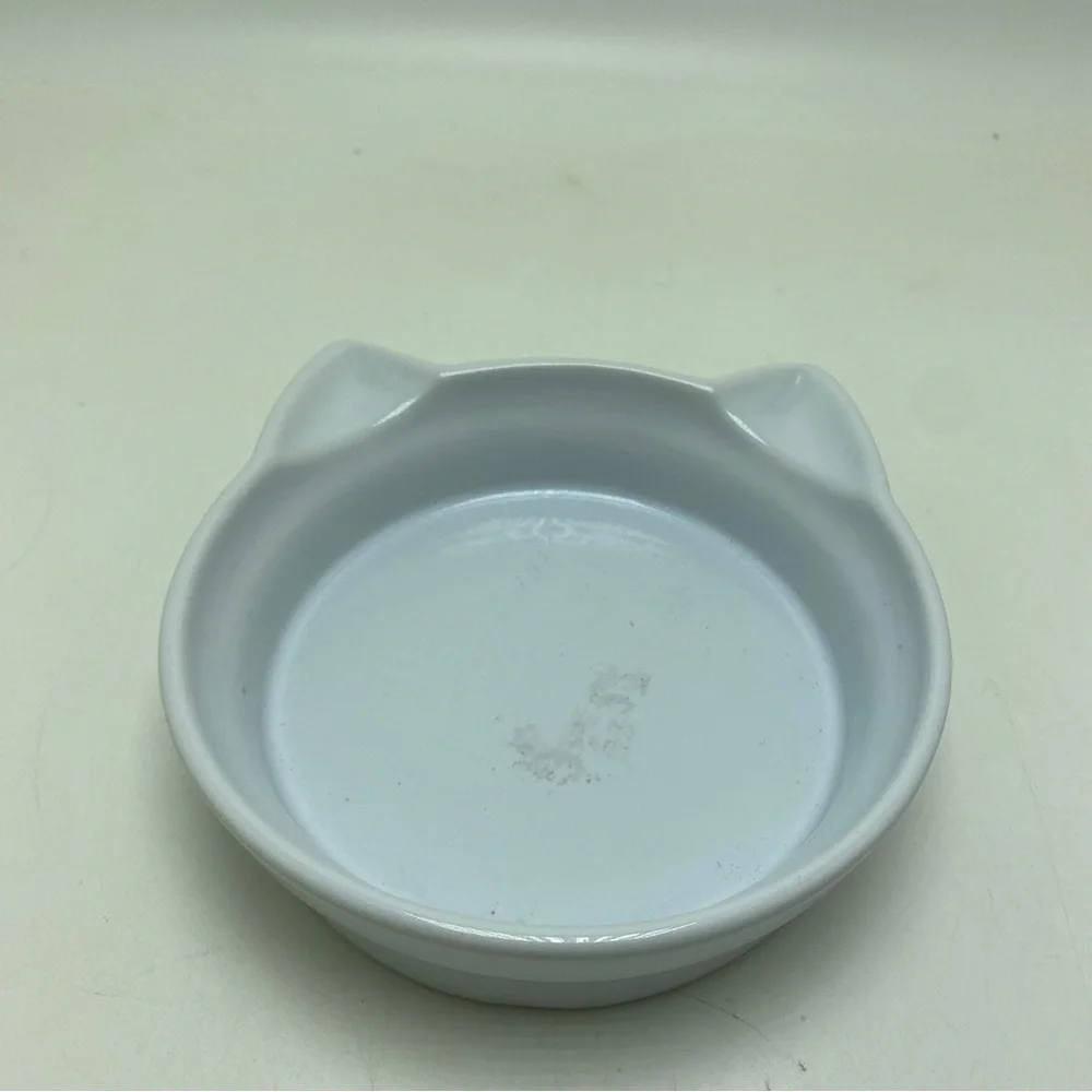 White Ceramic Cat Shaped Dish